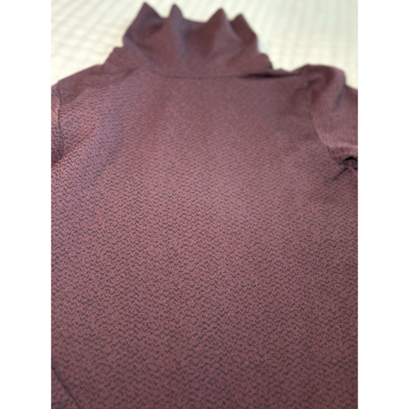 Athleta Flurry Peak Turtleneck, Antique Burgundy/ Black SIZE XS - Picture 3 of 9